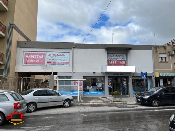 Locale commerciale in affitto Via G.le Cascino n. 35/F, Vittoria (RG)